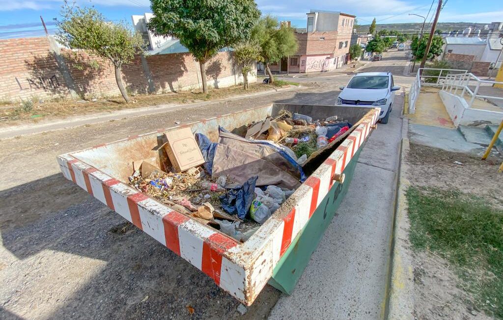 La Campaña De Limpieza Llega A Los Barrios Parry Madryn, Distrito Agroforestal, Los Robles Y Miradores De La Costa