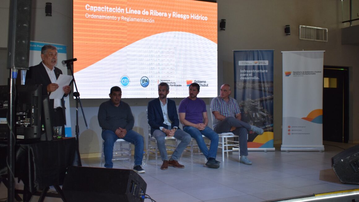 Ambiente acompañó el curso de capacitación «Línea de Ribera y Riesgo Hídrico: Ordenamiento y Reglamentación»