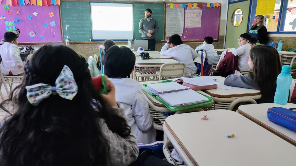 Nueva charla sobre “el camino del agua”, en la Escuela Nro. 177.