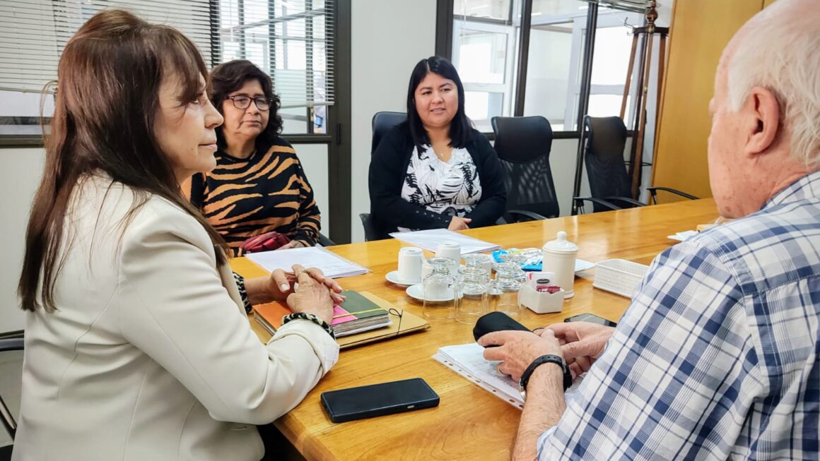 Reunión con autoridades del barrio Nueva Chubut.