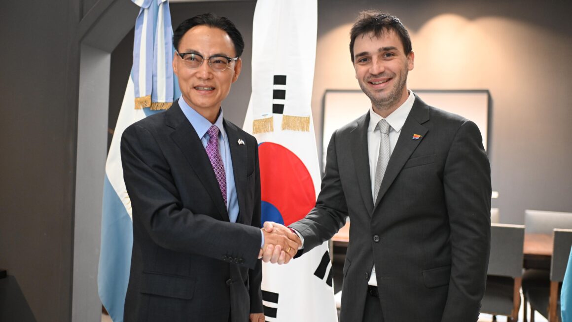 Torres recibió al embajador de Corea del Sur: «El que invierte en Chubut está invirtiendo en futuro»