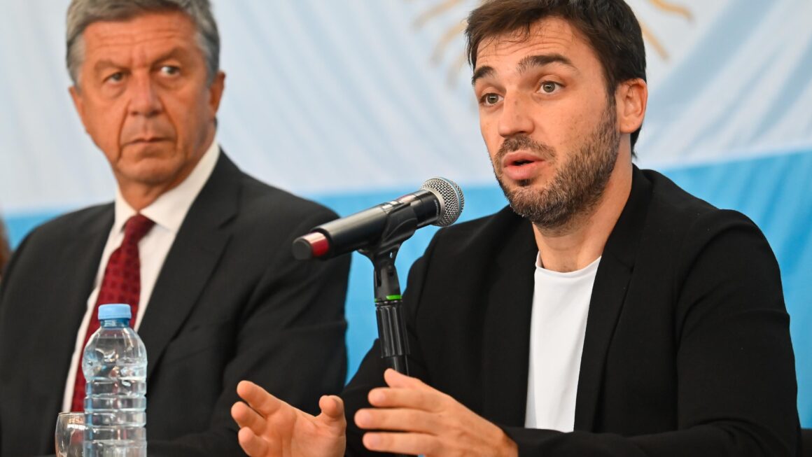 Código Electoral: Torres celebró el dictamen de la Comisión de Asuntos Constitucionales de la Legislatura al proyecto elaborado por el Ejecutivo