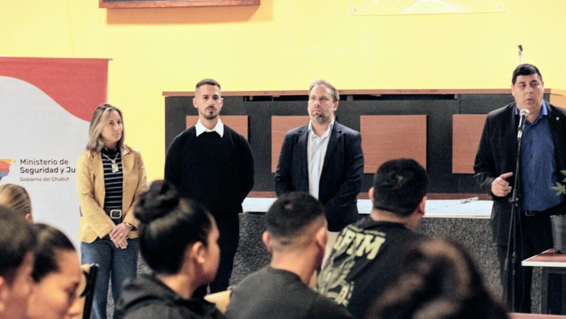El Gobierno provincial capacitó a la Policía del Chubut en actualización de normativas del Reprocann en Puerto Madryn