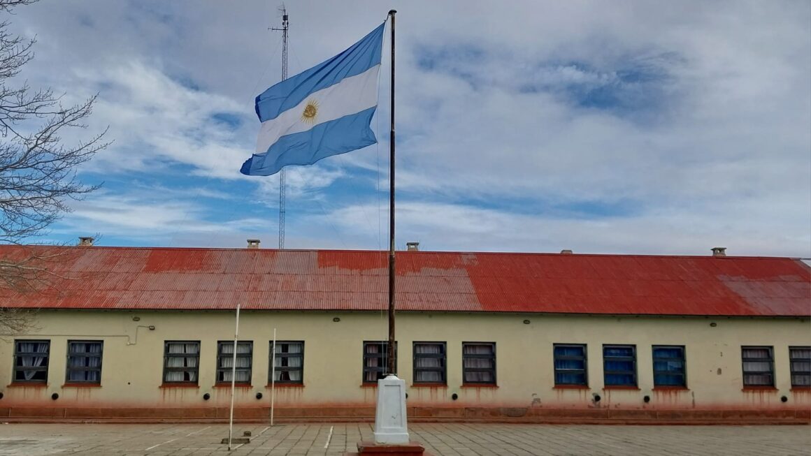 A través del Plan de Contingencia continúa el dictado de clases en la Escuela N° 99 de Costa del Lepá