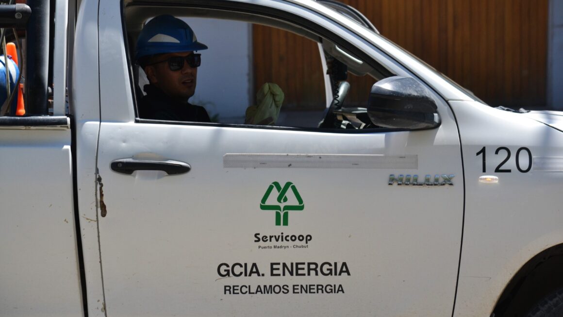 Intensa actividad del personal de Reclamos Eléctricos.