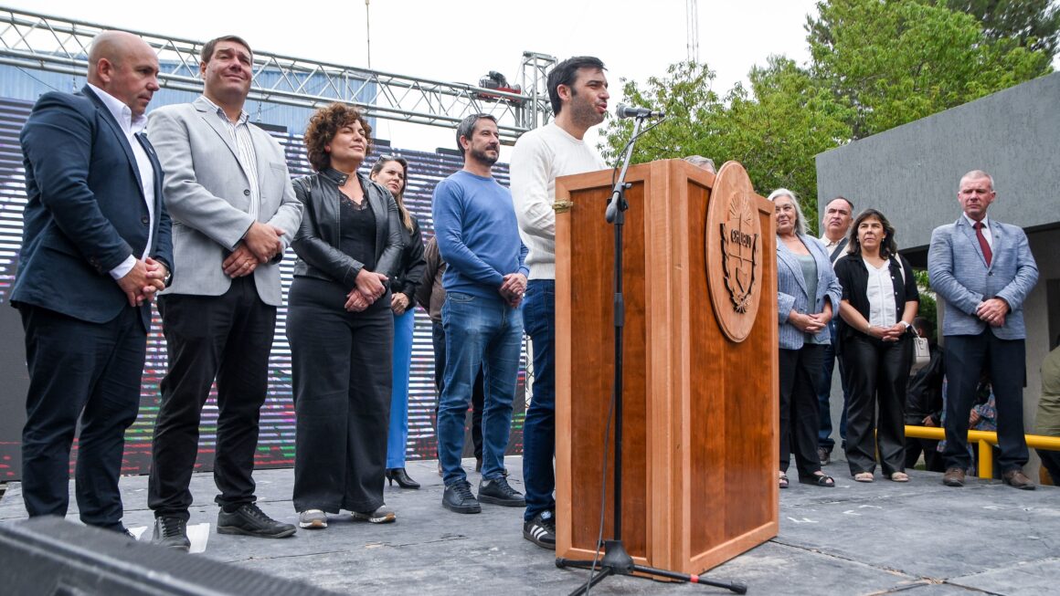 Sastre Participó De La Presentación De La Subzona Franca De Trelew