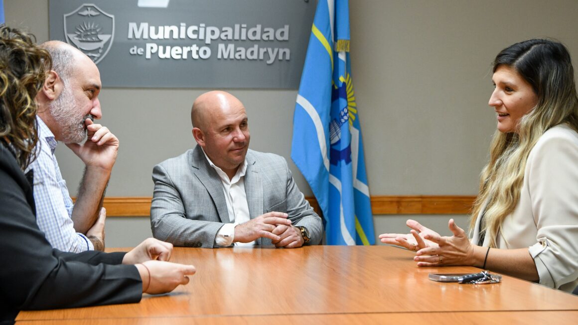 Sastre Recibió A Representantes Del Gremio De Trabajadores De La Justicia Nacional, Quienes Planifican Una Inversión En La Ciudad