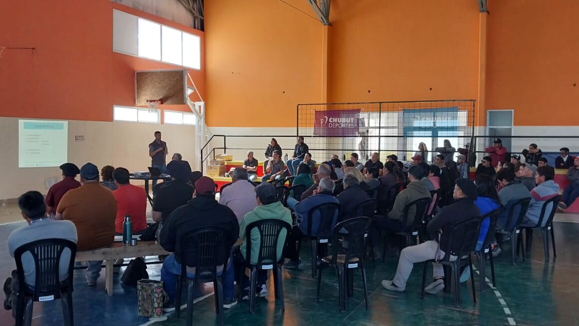 Provincia capacitó a productores en el uso de baños sanitarios portátiles contra la sarna ovina