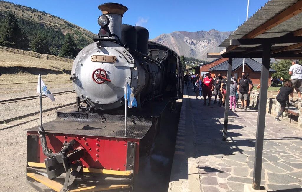 “La Trochita” anuncia su calendario de salidas para enero y febrero