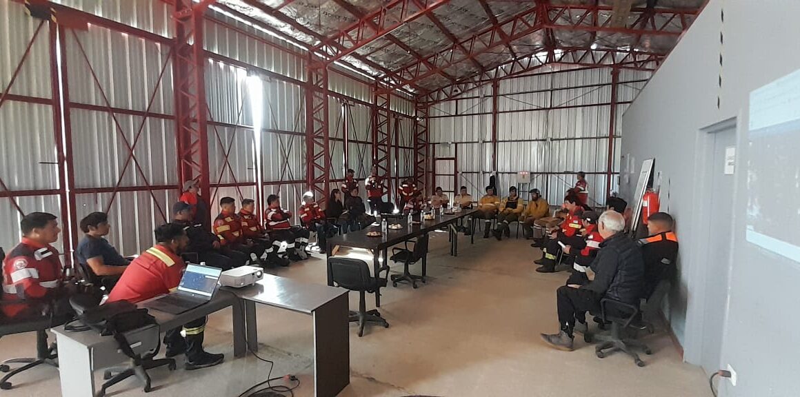 Provincia trabaja con instituciones en prevención y respuesta inmediata frente a incendios forestales