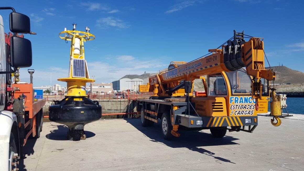 Provincia instaló boya oceanográfica en el Puerto de Comodoro Rivadavia