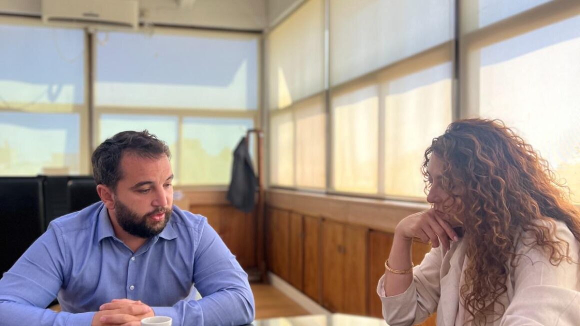 Provincia avanza con la finalización de proyectos clave para Camarones