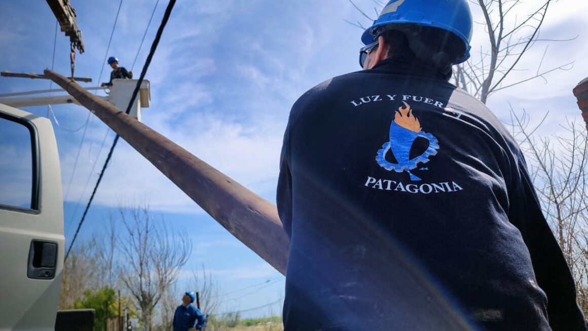 Obras de energía en «El Doradillo».