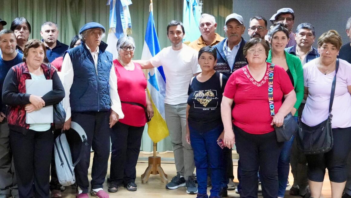 Fuerte acompañamiento de las comunidades originarias a Torres en la batalla «contra quienes se disfrazan de pueblos originarios para cometer delitos»