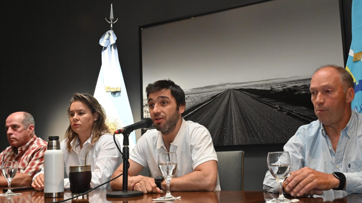 Torres anunció que se eximirá de Ingresos Brutos y del Impuesto Inmobiliario Rural al sector productivo ganadero de Chubut