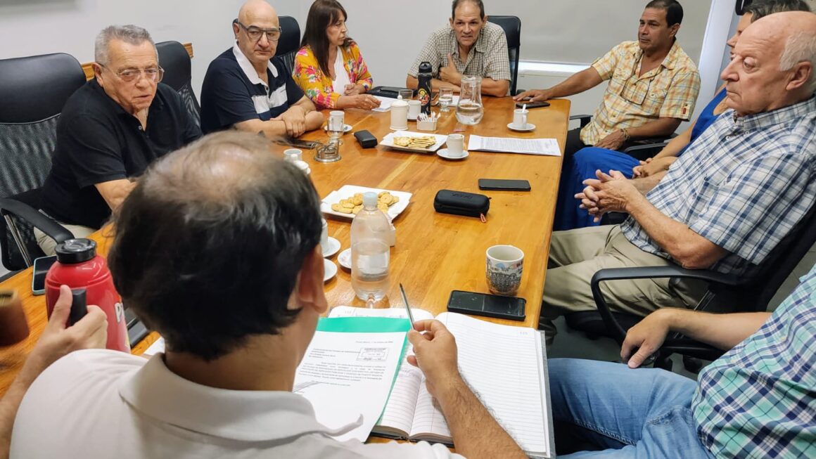 Harry Woodley renunció a la presidencia de Servicoop.