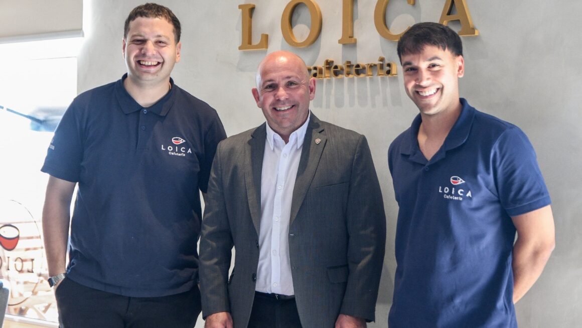 El Intendente Recorrió La Cafetería “Loica” Y Reconoció El Esfuerzo Realizado Por Los Jóvenes Emprendedores De Puerto Madryn
