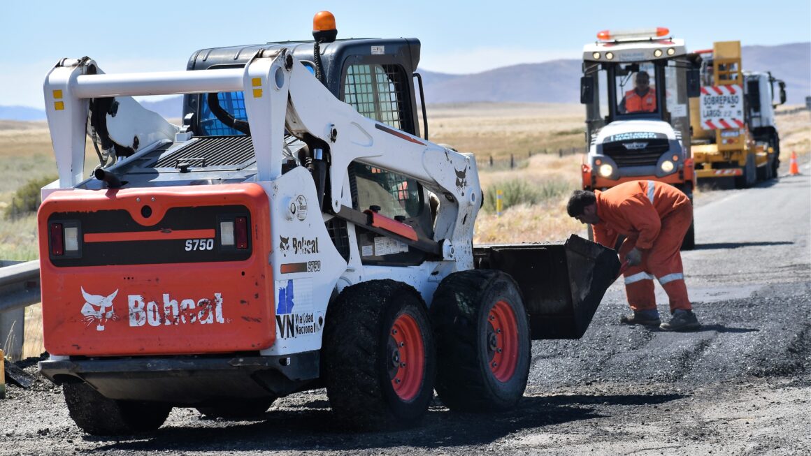 Vialidad Nacional Realiza Tareas De Conservación En Las Rutas 25, 3 Y 40