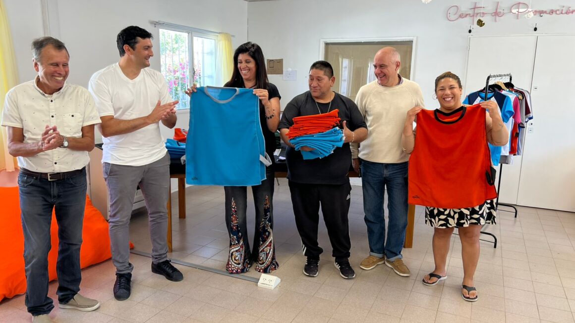Provincia entregó indumentaria deportiva a clubes de Comodoro Rivadavia
