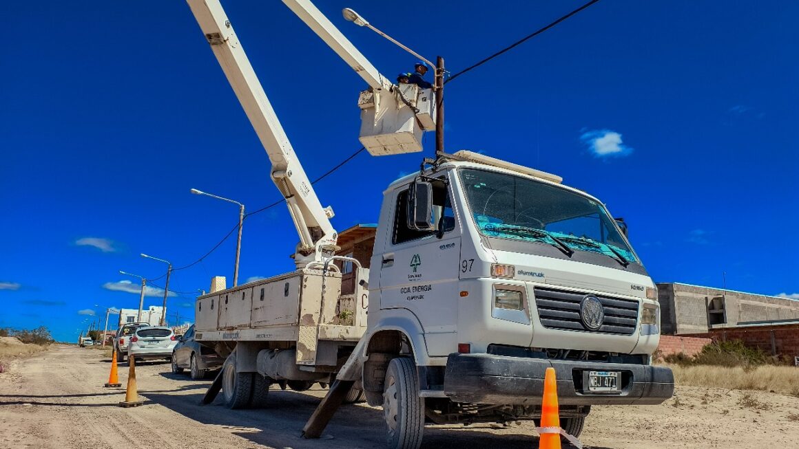 Readecuación del alumbrado público en la zona suroeste.