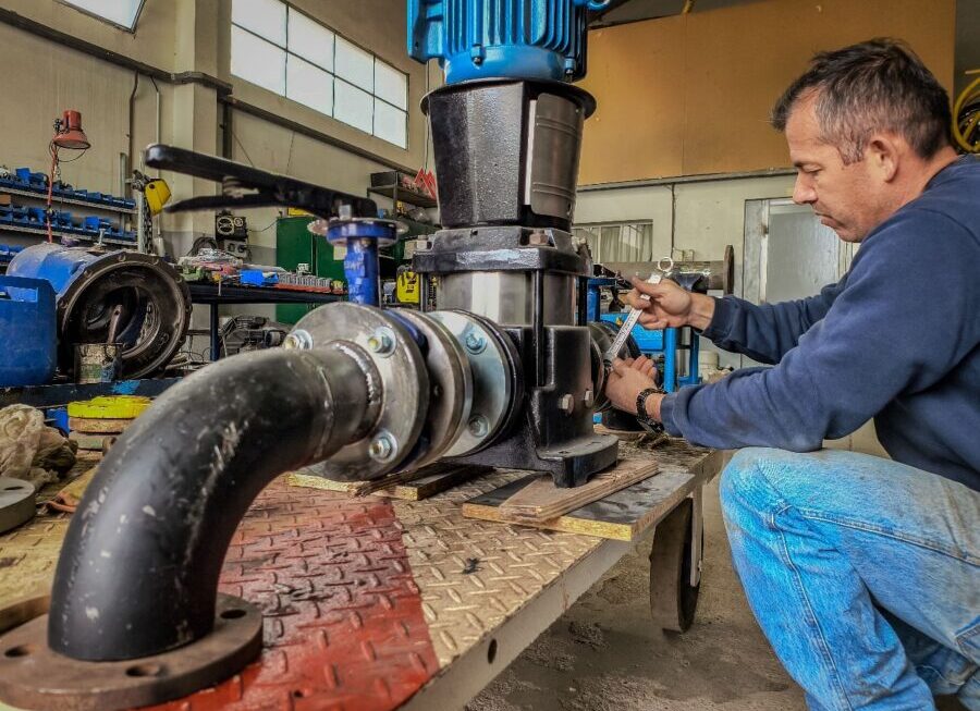 Habilitación de nuevas redes de agua potable en “El Doradillo”.
