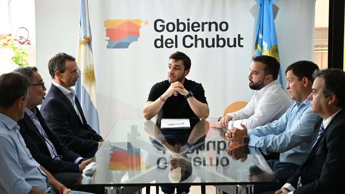 Torres firmó el inicio de obra de la Doble Trocha y anunció que el 5 de marzo inician los trabajos