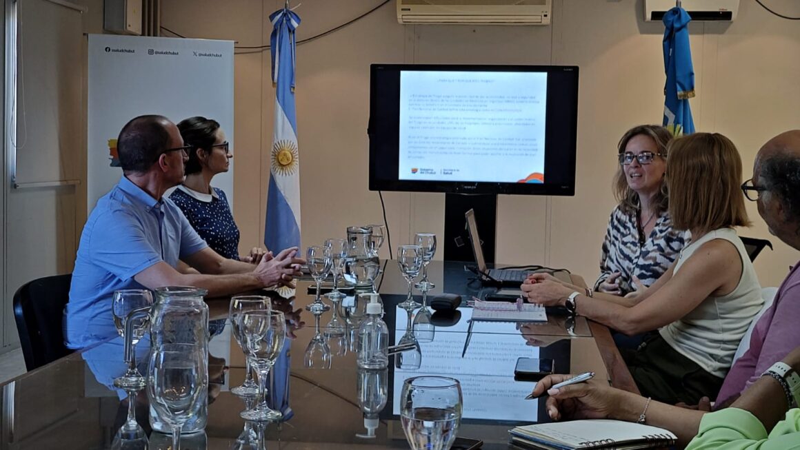 Provincia presentó estrategia para mejorar la accesibilidad, calidad y seguridad en la atención de las Guardias de los Hospitales