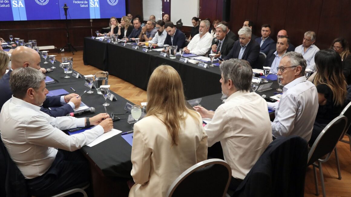 Chubut redobla esfuerzos para afrontar la reducida cobertura del nivel nacional en materia de salud