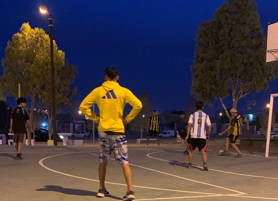 El Programa Fútbol Noche Continúa Durante El Verano