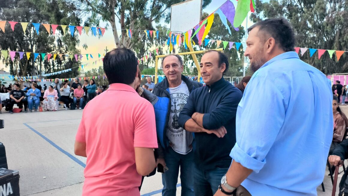 Felices 50 años, barrio “Gobernador Fontana”.