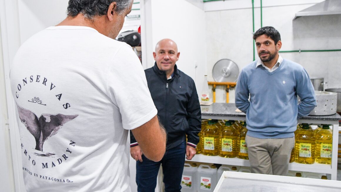 Acompañamiento A Emprendedores Locales: El Intendente Visitó La Planta De “Conservas Puerto Madryn”