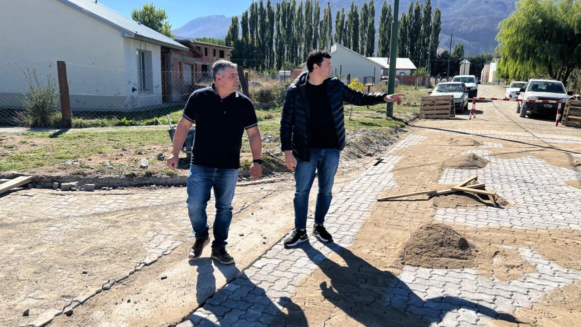 Provincia fortalece el empleo y la formación laboral en la Comarca Andina