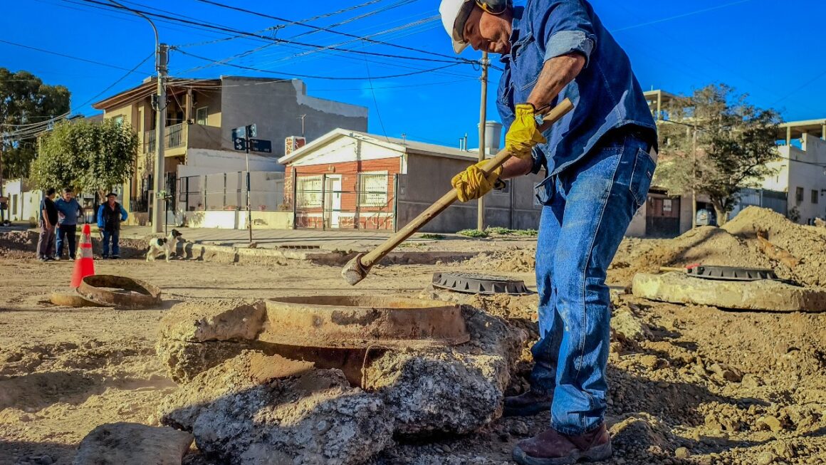 Obras sobre cámaras de inspección del sistema cloacal