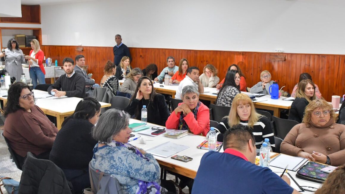 El Gobierno del Chubut realizó en Gaiman el Primer Encuentro Provincial de Dispositivos de Cuidado