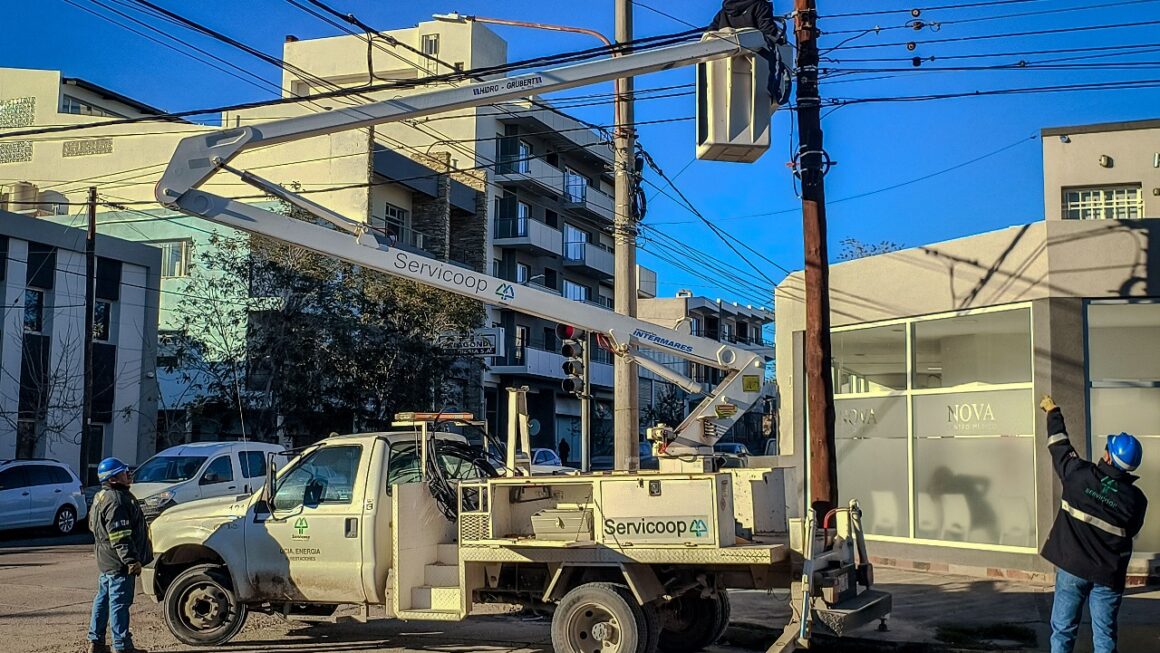 Readecuación de redes de baja tensión en zona norte.