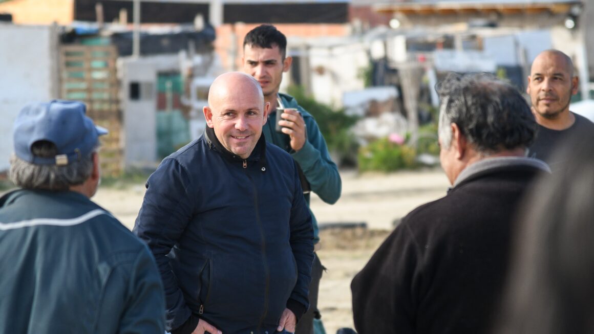 Sastre Recorrió La Construcción Del Nuevo Circuito De Bicicross En El Barrio Presidente Perón