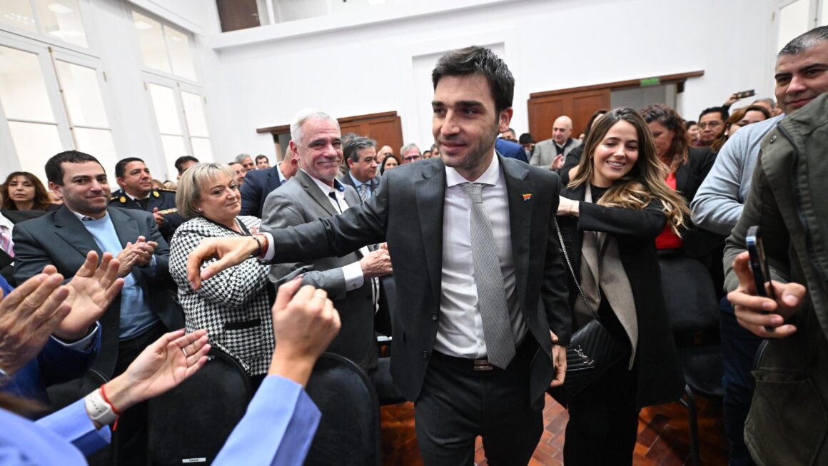Torres inauguró la nueva Casa de Gobierno del Chubut: «Donde hubo ruinas, hoy construimos futuro»