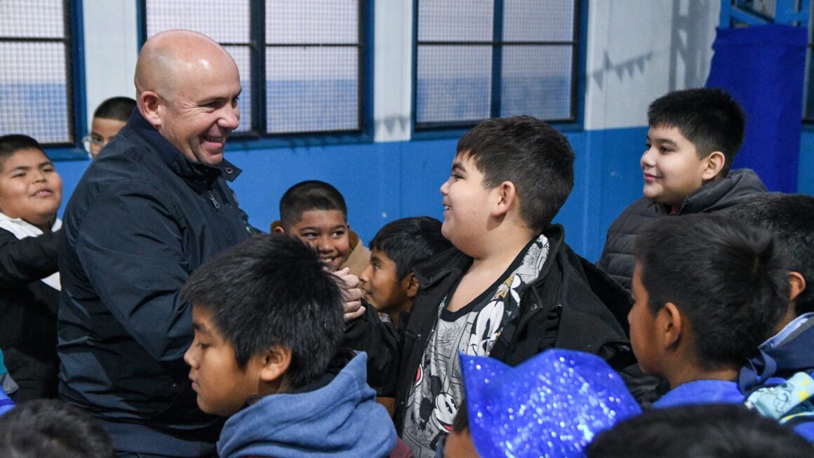 El Intendente Participó Del Acto Por El 39º Aniversario De La Escuela Municipal Nº 1