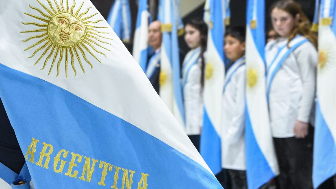 Peña Patriótica En Puerto Madryn Por El 9 De Julio