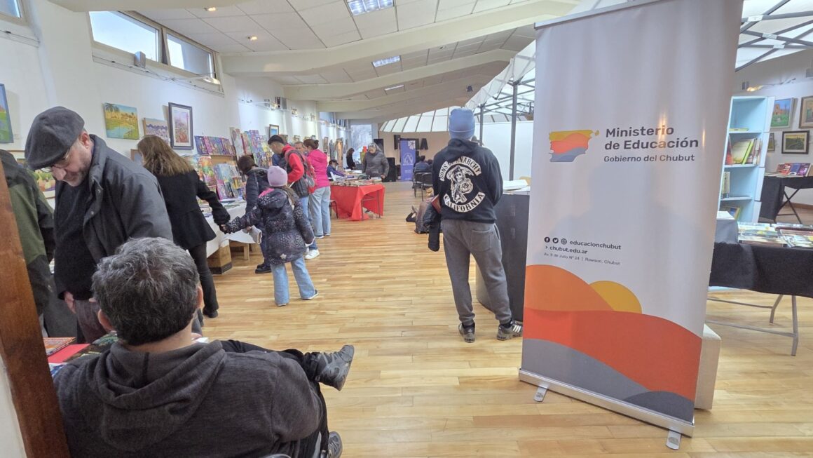 Provincia tuvo una activa participación en la Feria del Libro de Esquel