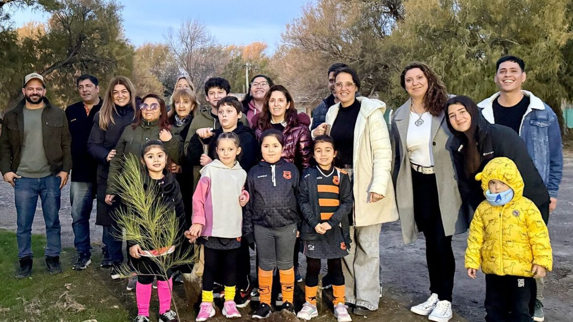 Provincia homenajeó a los donantes de órganos de 2024 con una campaña de plantación de árboles en distintas localidades