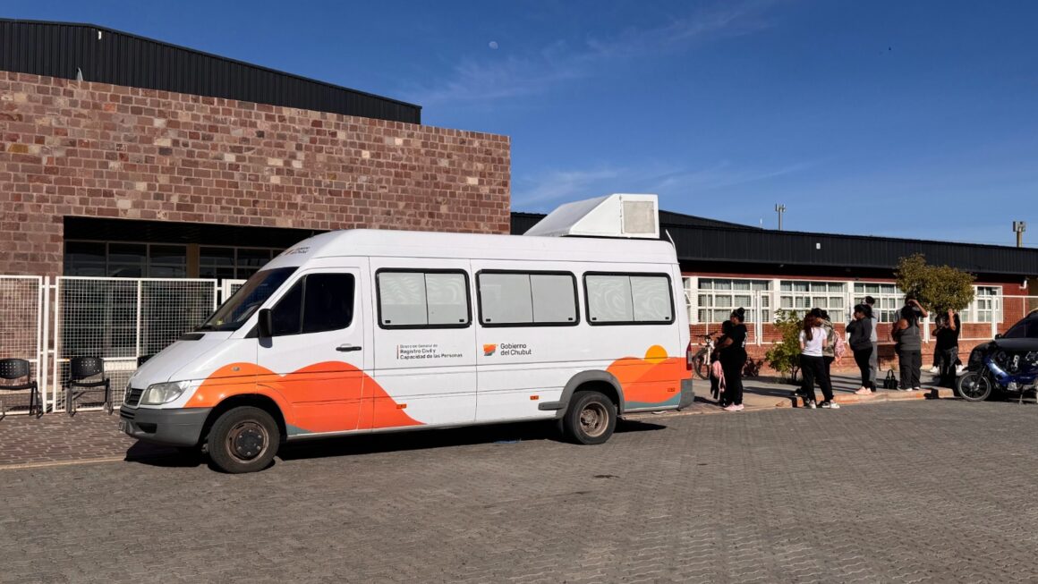 La Unidad Móvil del Registro Civil realizará jornadas de documentación en Puerto Madryn y Trelew