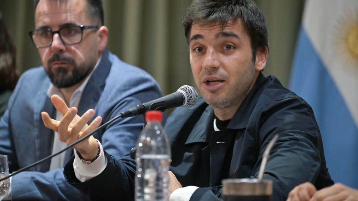 Torres y Taccetta encabezaron en Esquel una nueva reunión de gabinete ampliado con foco en obras, desarrollo económico y seguridad vial