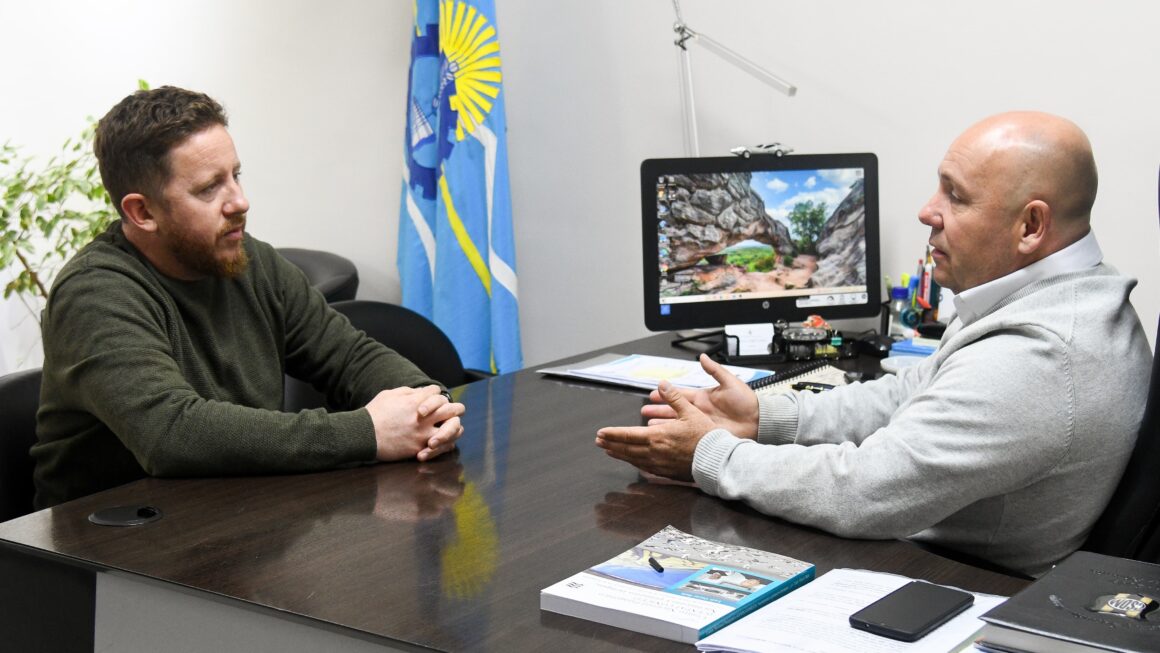 Sastre Recibió A Bowen En Puerto Madryn