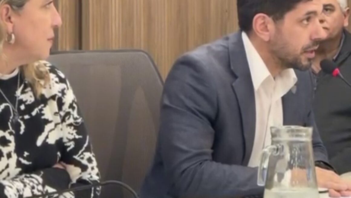 Puerto Madryn Y Municipios De Todo El País, Invitados Al Congreso Para Discutir La Redistribución De Los Impuestos Federales