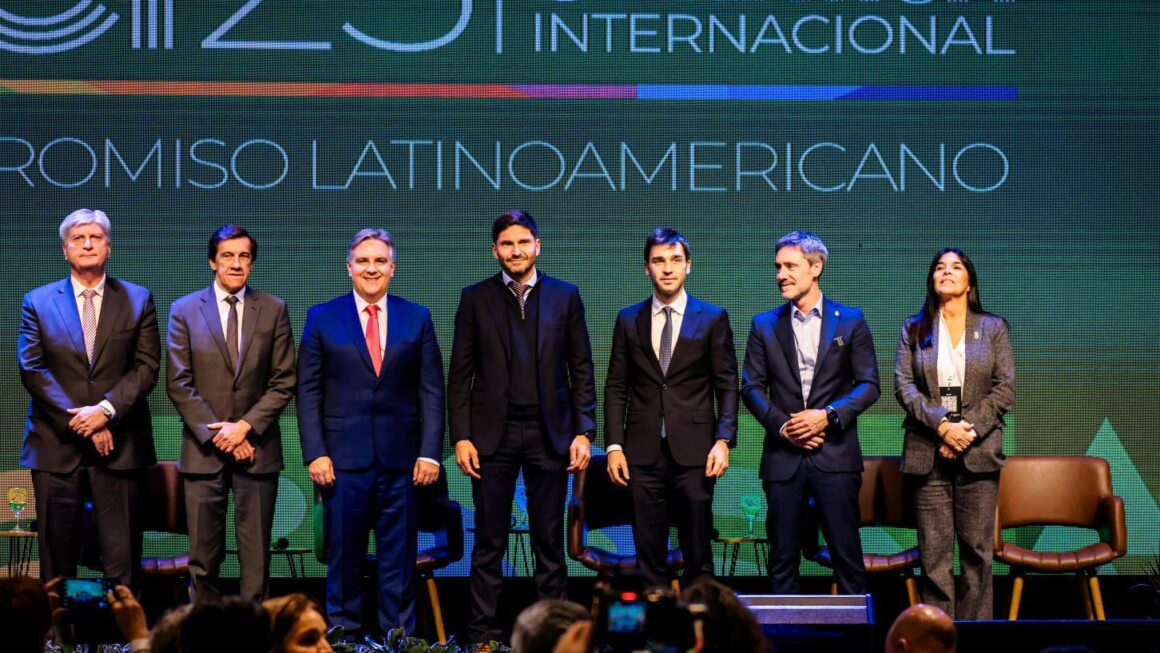 Torres disertó en la primera Conferencia Climática Internacional y llamó a impulsar “una agenda sostenible que apunte al futuro, para crecer como país»