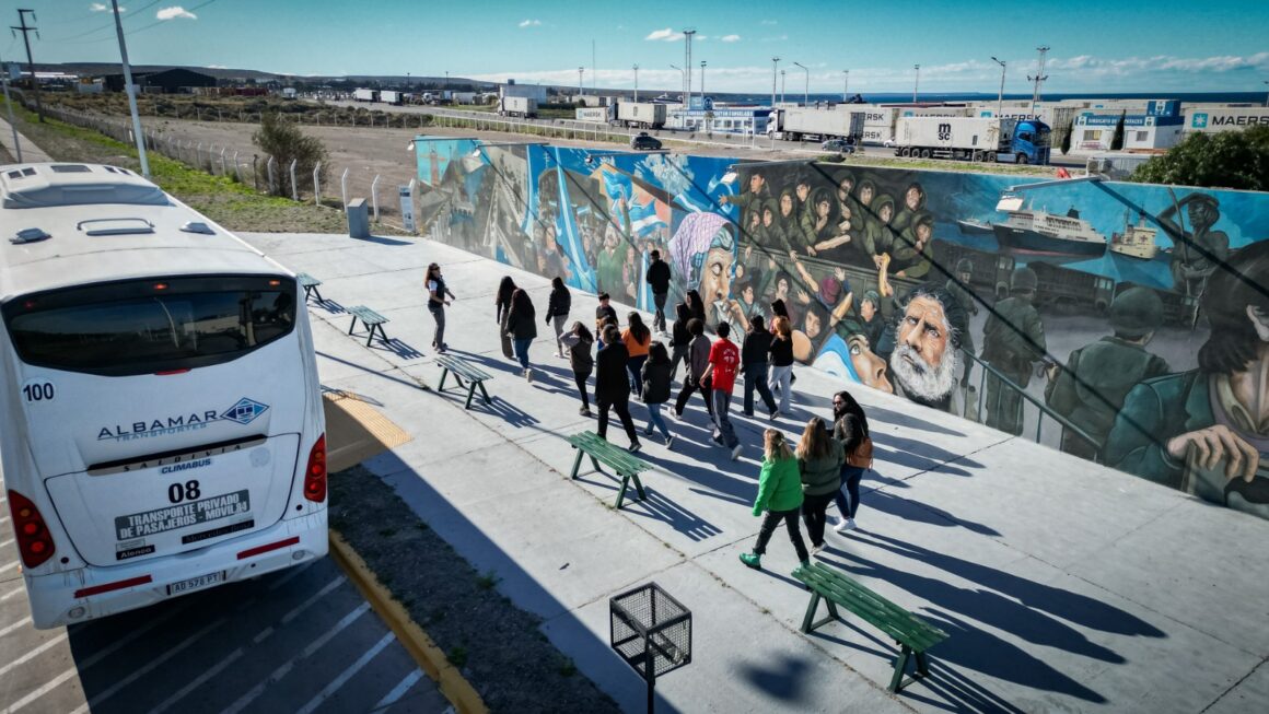 Provincia acompaña las visitas guiadas a los muelles de Puerto Madryn durante las vacaciones de invierno