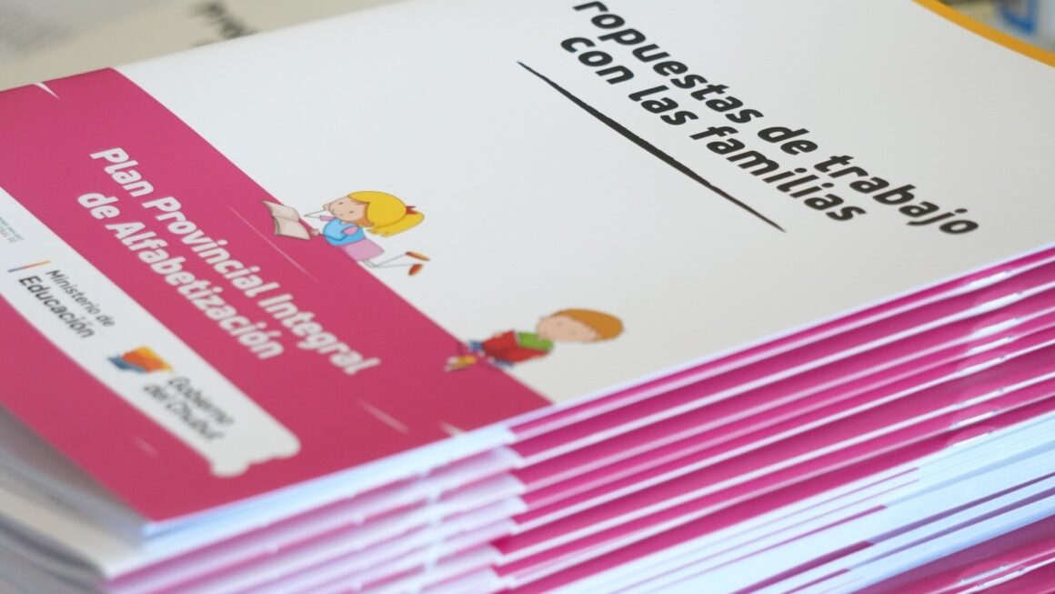 Provincia impulsa Talleres de Alfabetización con familias chubutenses para fortalecer el desarrollo del lenguaje