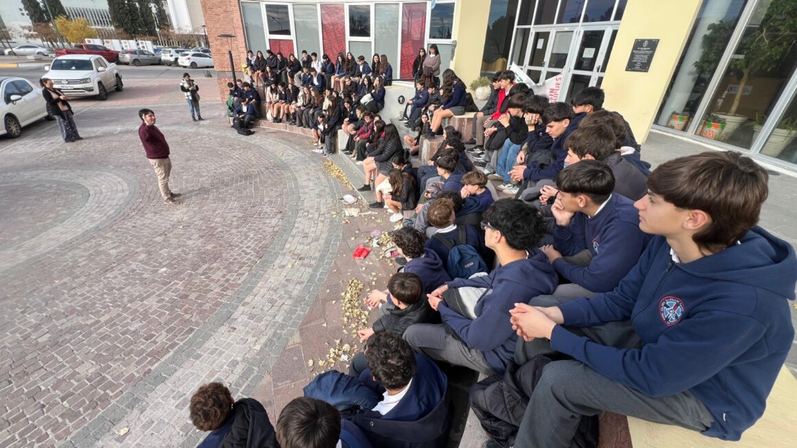 El Centro Cultural Provincial realiza visitas guiadas y ofrece actividades para estudiantes, familias y público en general