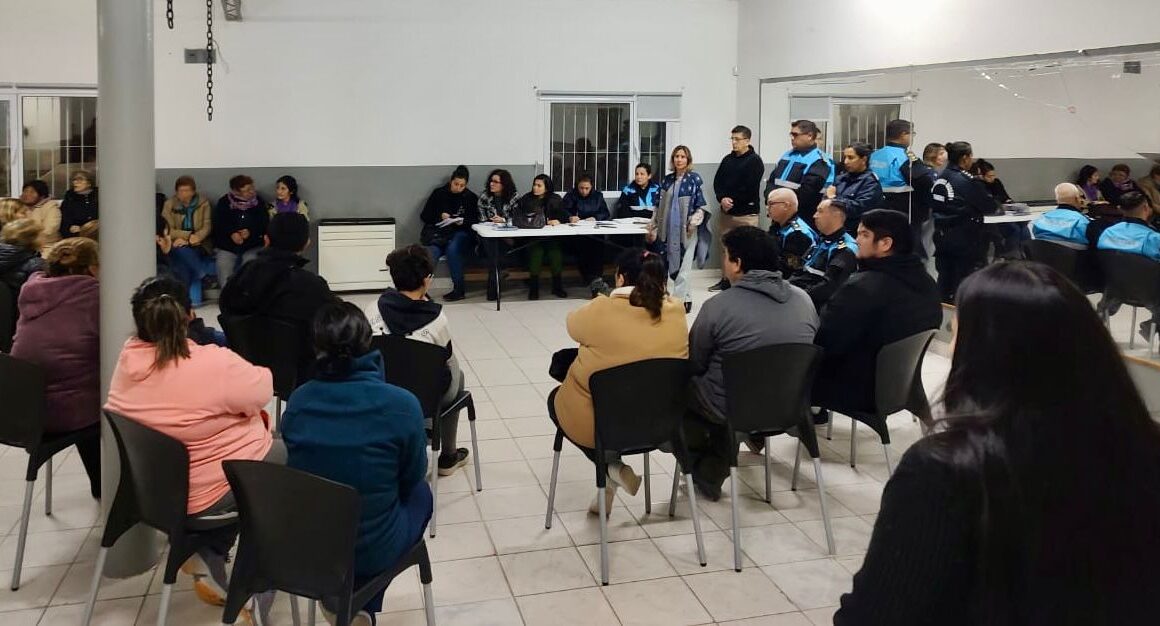 Impulsan Encuentros Con Vecinos Para Abordar Problemáticas En Los Barrios